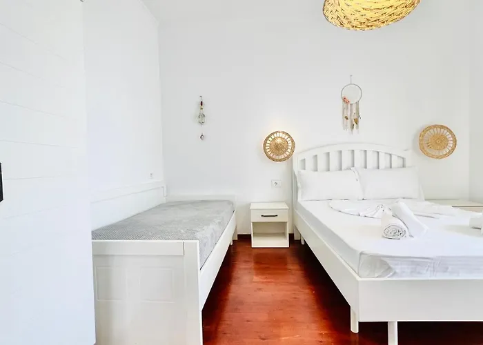 Nubes Guest house Himare